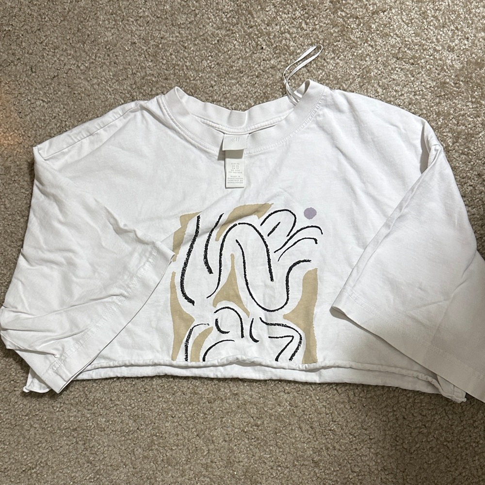H&M White Graphic Crop Top